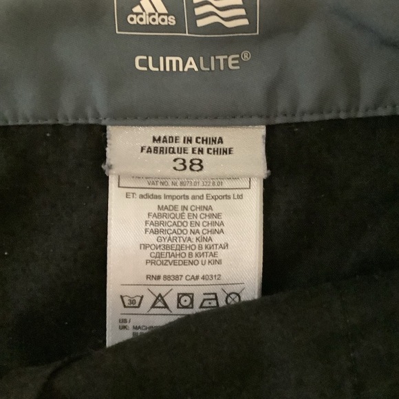 Adidas climalite mens grey three striped flat front sports active wear shorts 38 - Picture 3 of 7